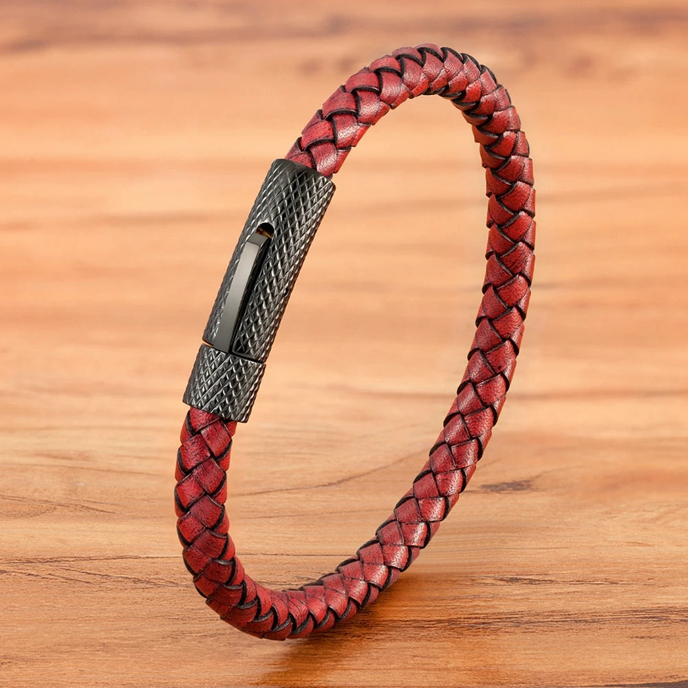Pulseira em Couro Fecho em metal Preto