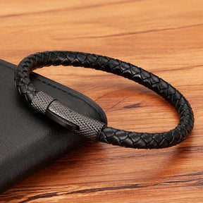 Pulseira em Couro Fecho em metal Preto