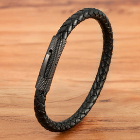 Pulseira em Couro Fecho em metal Preto