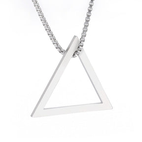 Colar Masculino com Pingente Triangular