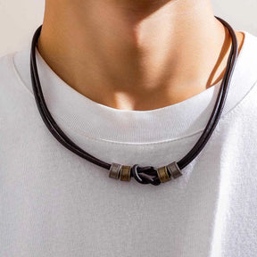 Colar Masculino Vintage de Couro Três Aros Metálicos