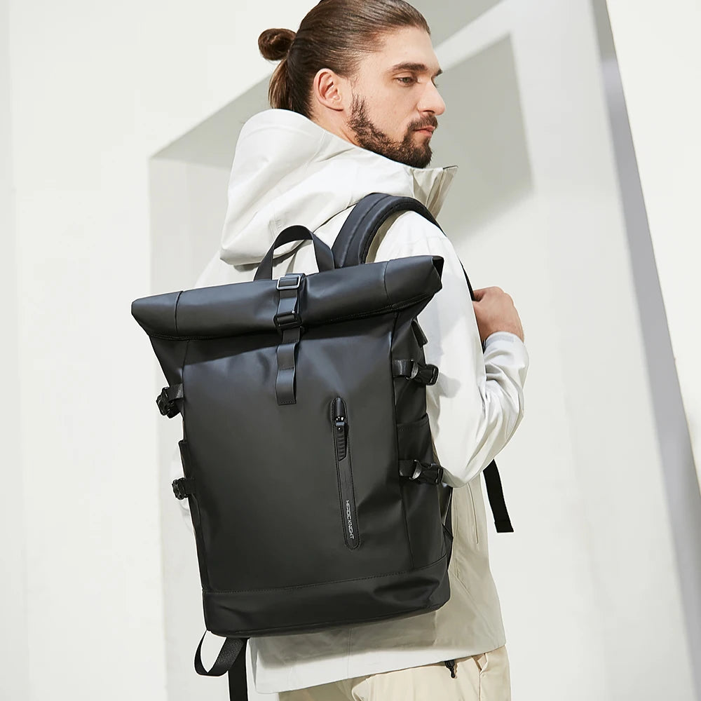 Mochila Masculina Travel com carregamento USB